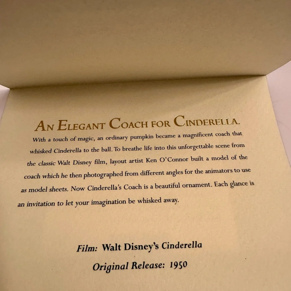 WDCC Enchanted Places “An Elegant Coach for Cinderella” Ornament - Picture 12 of 13